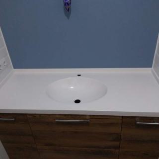 Столешница в ванную Hi-Macs S028 Alpine White